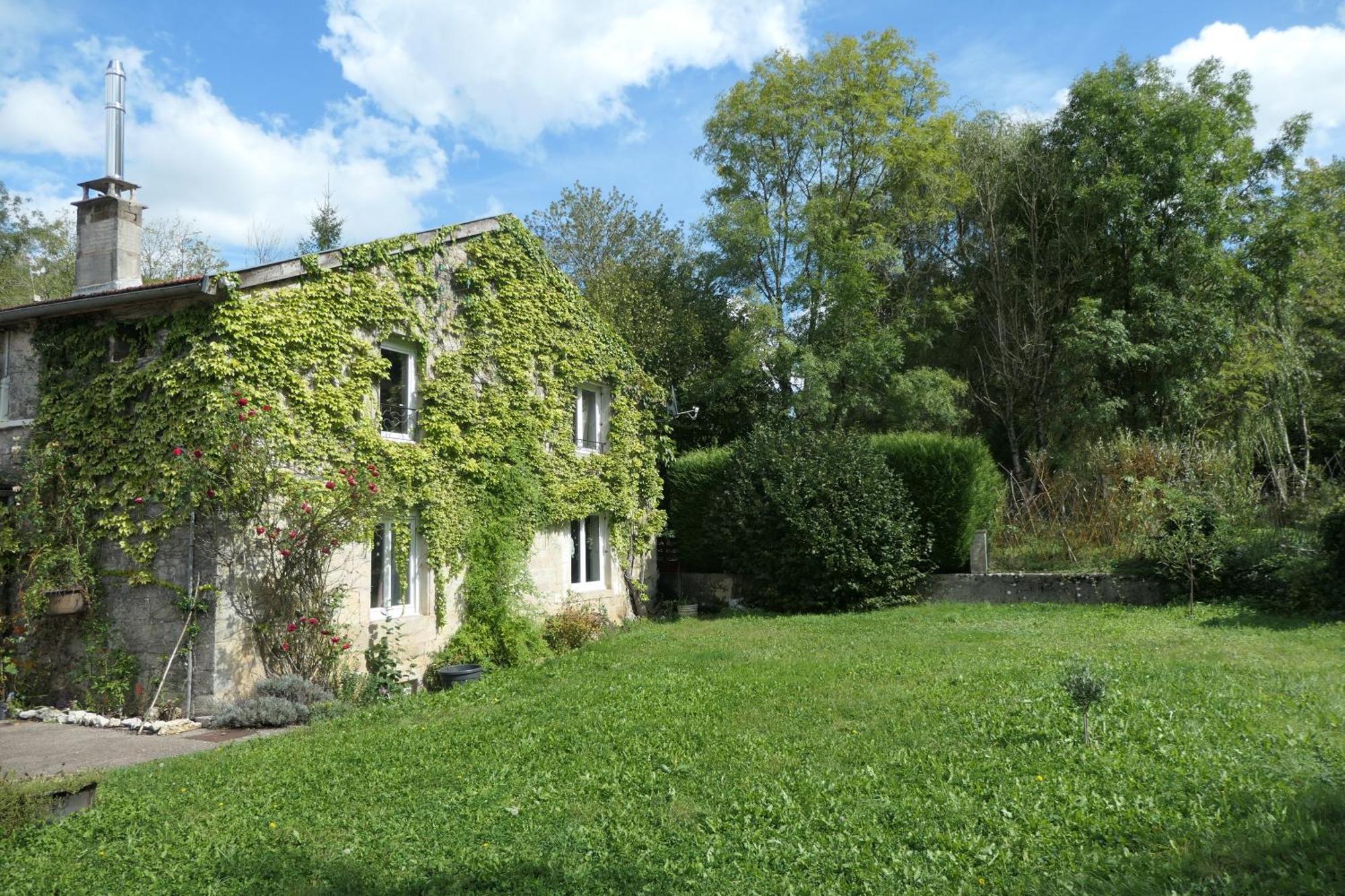 Le Moulin Aux Ecrevisses Bed and Breakfast Thonnance-lès-Joinville Exteriör bild